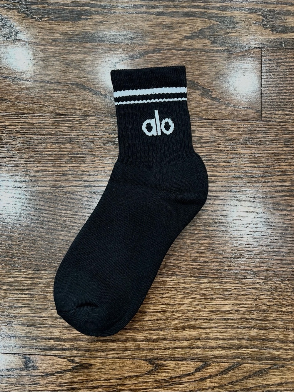Alo Throwback socks 2 pairs brand new - Picture 2 of 3